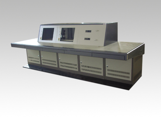 琴式監(jiān)控臺(tái)-6